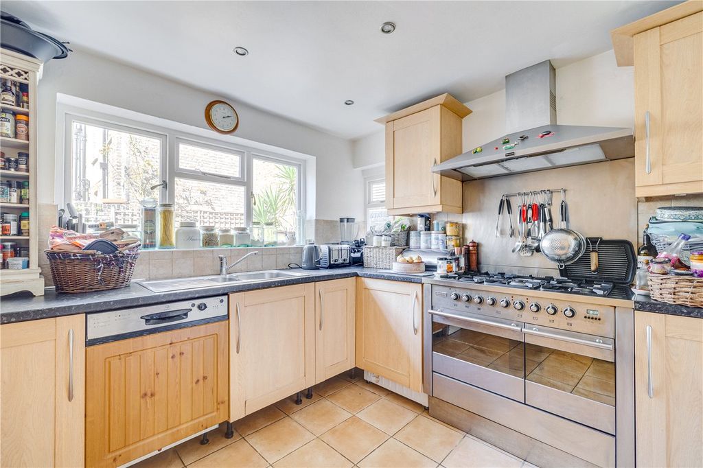 Property photo 3 of 13 Picture No. 35