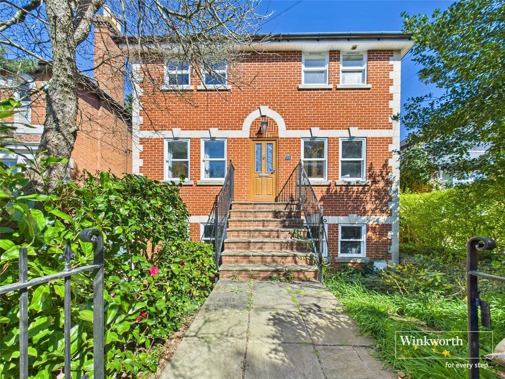 Property photo 1 of 27 Picture No. 45