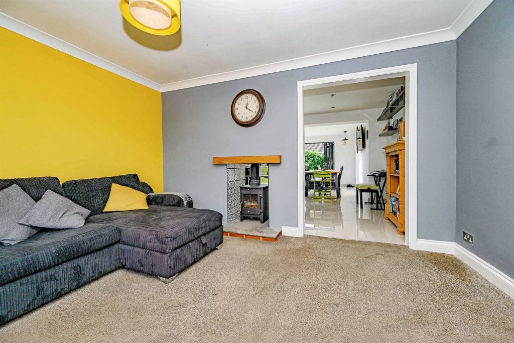 Property photo 3 of 17