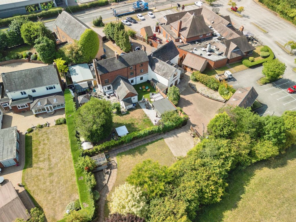 Property photo 2 of 20