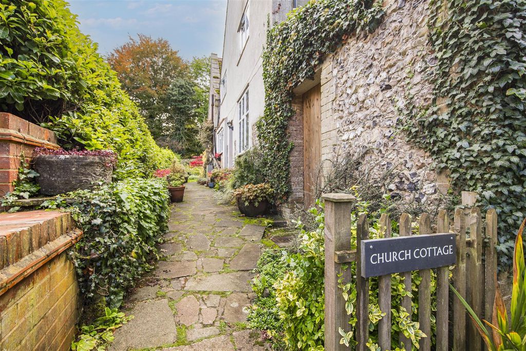 Property photo 1 of 13 Front.Jpg