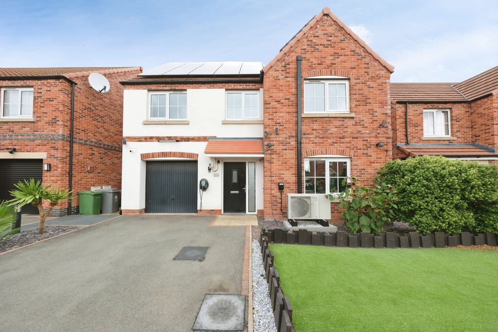 Property photo 1 of 18 Pbox-Img.Jpg