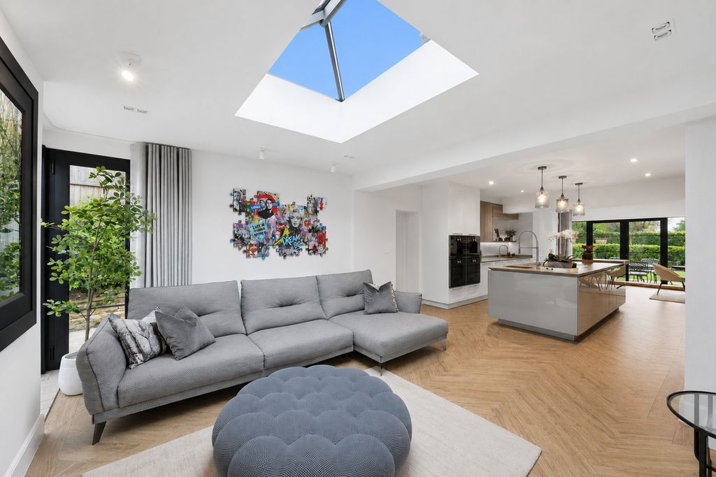 Additional image 8 of 7 bed detached house for saleAlwoodley Lane, Alwoodley, Leeds LS17
