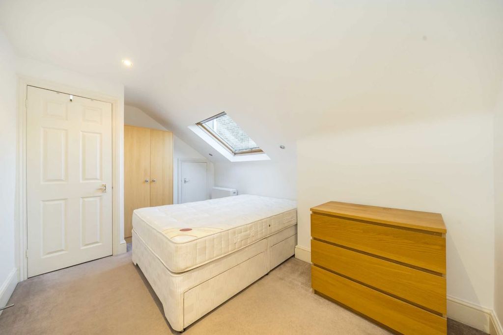 Property photo 3 of 3