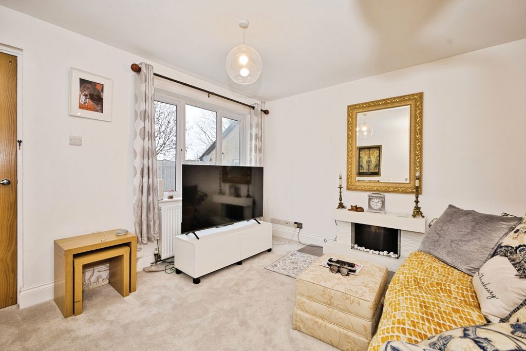 Property photo 3 of 14 Pbox-Img.Jpg