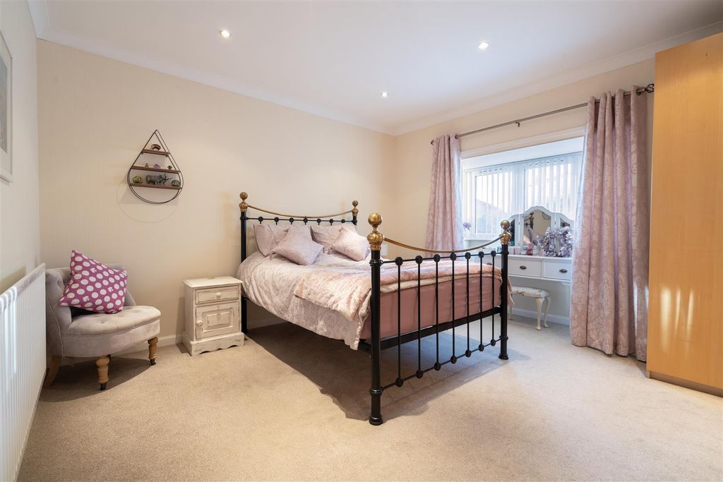 Additional image 6 of 2 bed flat for saleUnion Street, North Shields NE30