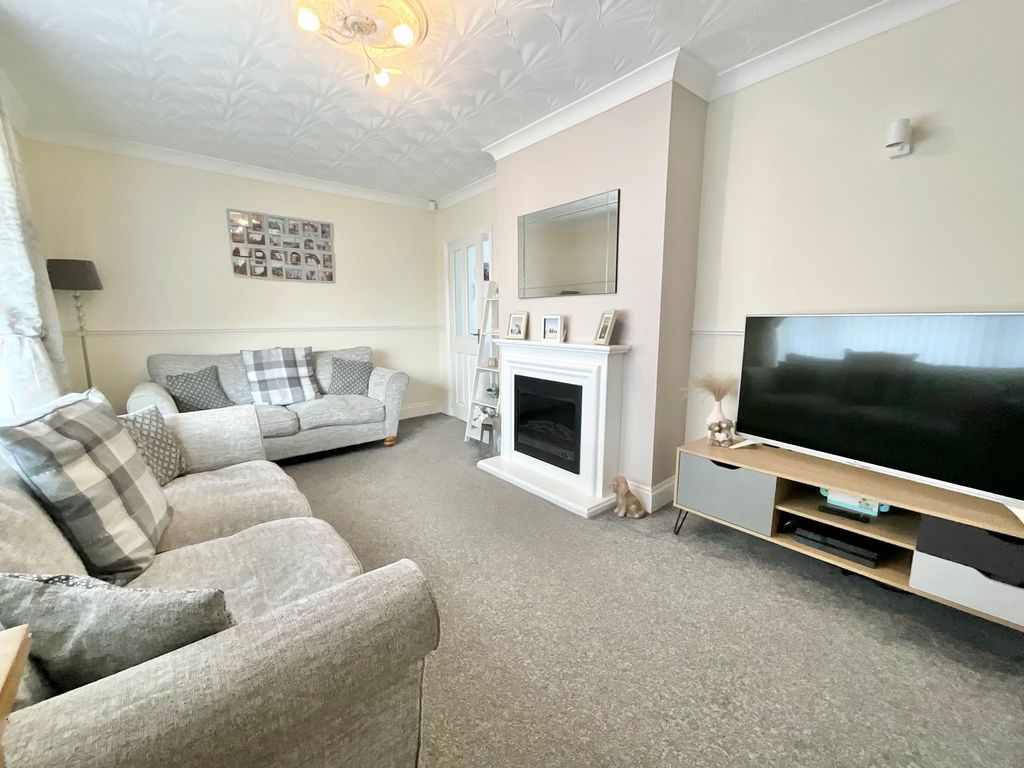 Property photo 3 of 29