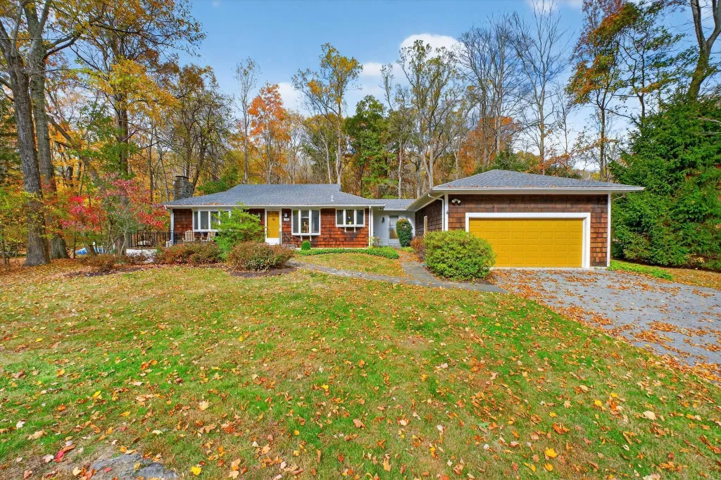 Property photo 1 of 31