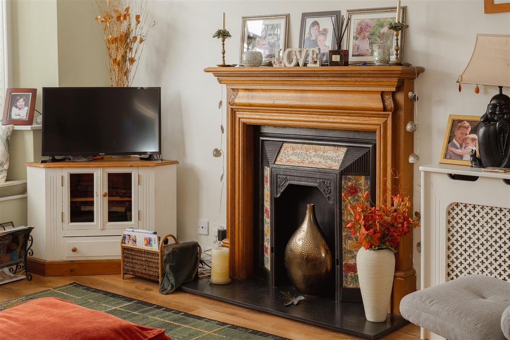 Property photo 3 of 18 9.Jpg