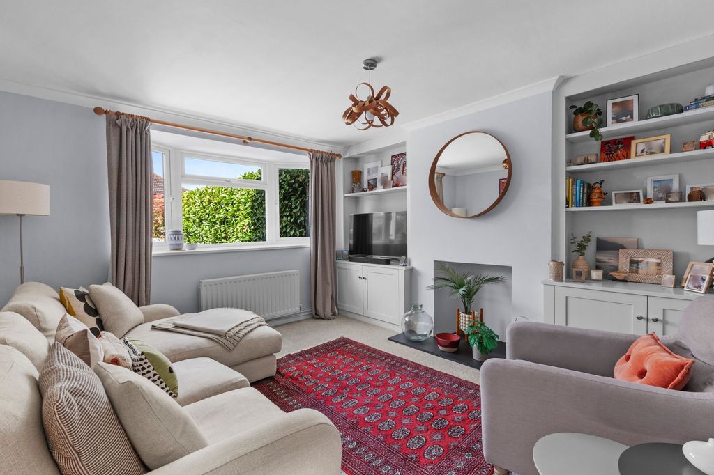 Property photo 3 of 14