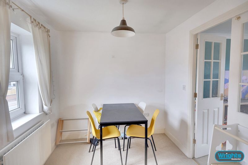 Property photo 3 of 10 Photo 2