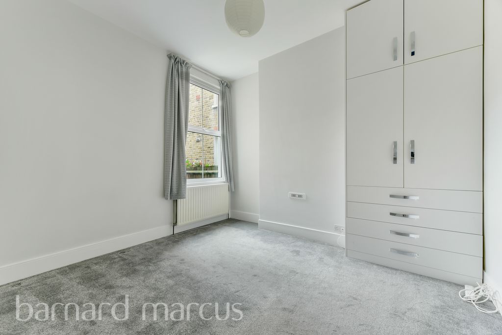 Property photo 3 of 8 Image