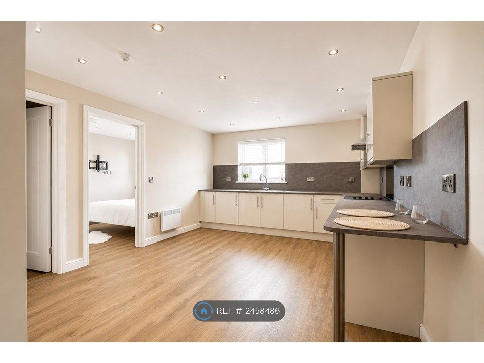Property photo 2 of 35 Flat 4 - Kitchen
