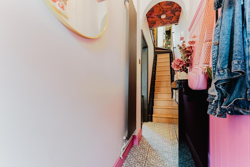 Property photo 3 of 27 31 Hawthorn Road, Kettering-1.Jpg