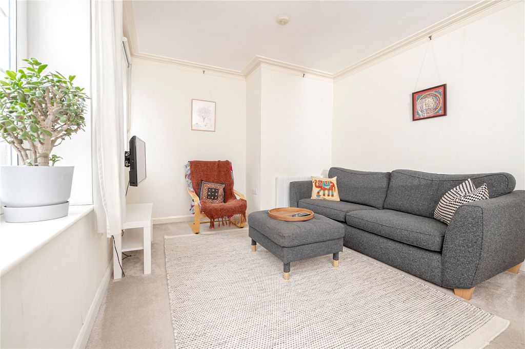 Property photo 3 of 12 Picture No. 3