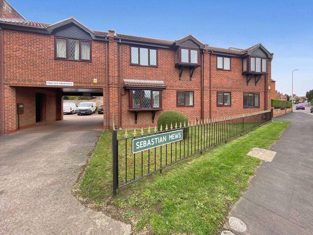 Property photo 2 of 11