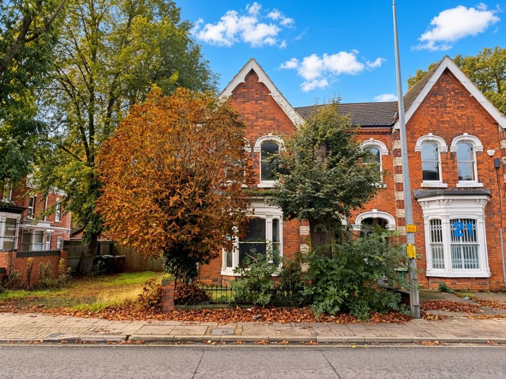 Property photo 2 of 24