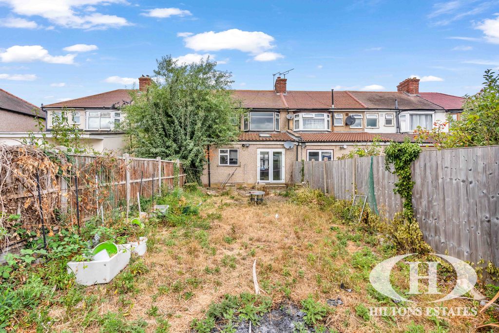 Property photo 3 of 14