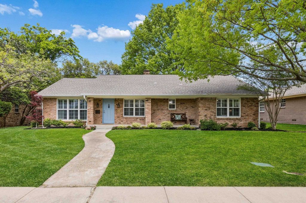 Property photo 1 of 26