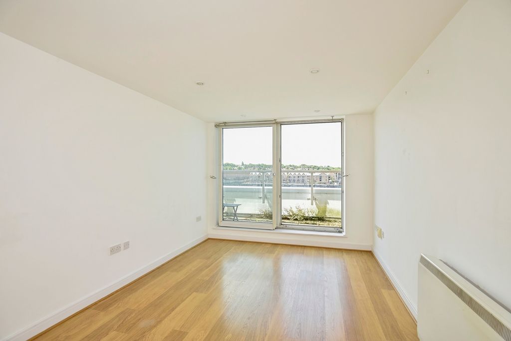 Property photo 2 of 16 Photo