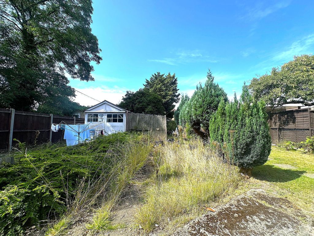Property photo 3 of 4