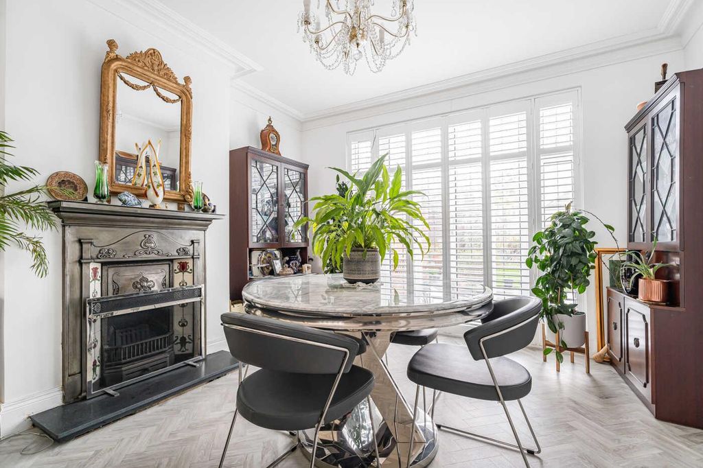 Property photo 3 of 22 Dining Room Area