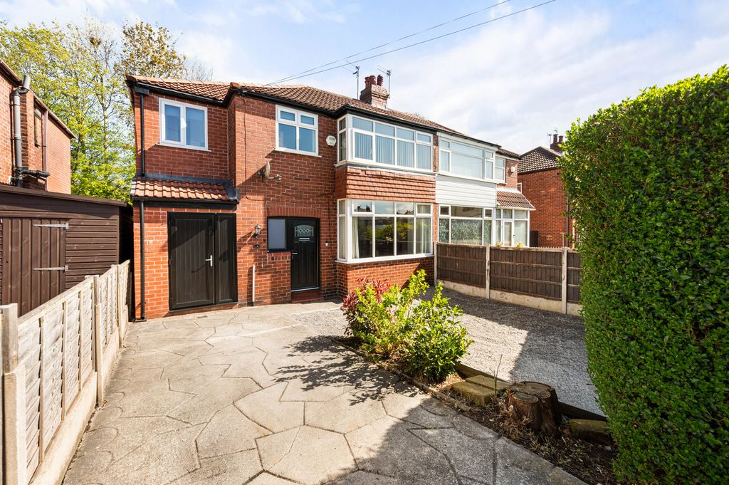 Property photo 1 of 25