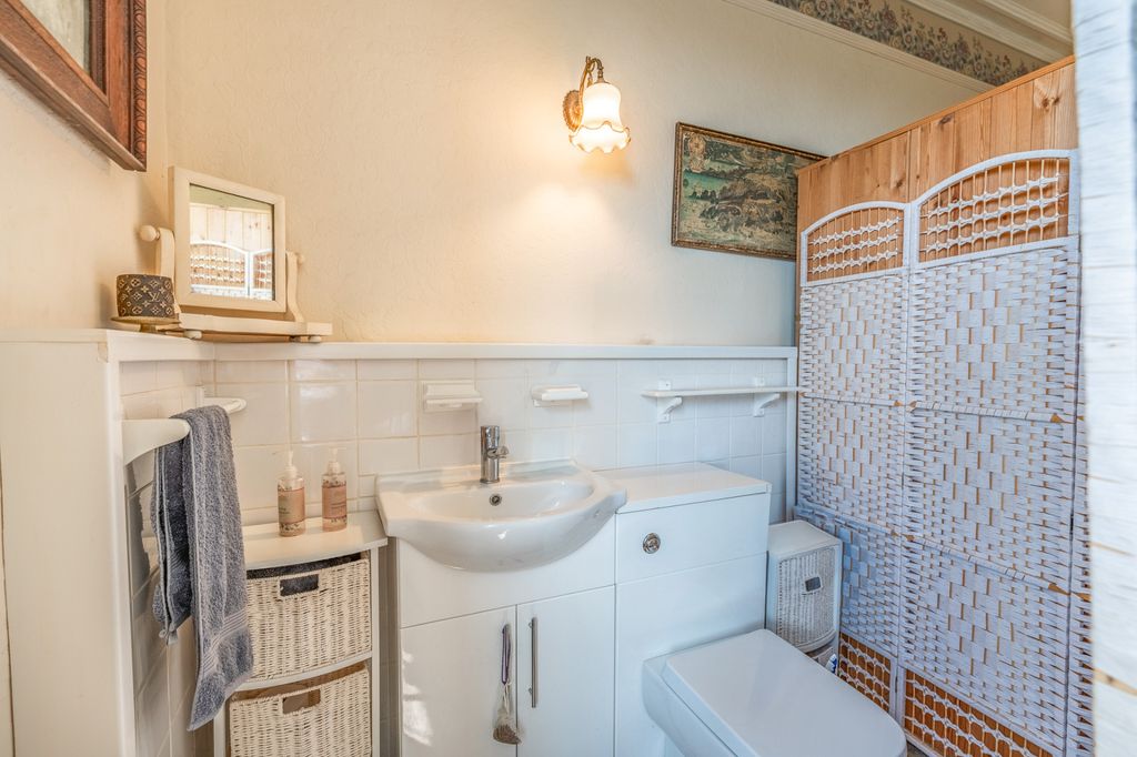 Additional image 23 of 6 bed detached house for saleWest Malvern Road, Malvern WR14