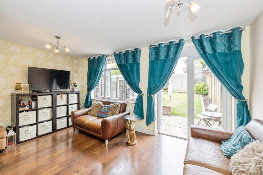 Property photo 3 of 17