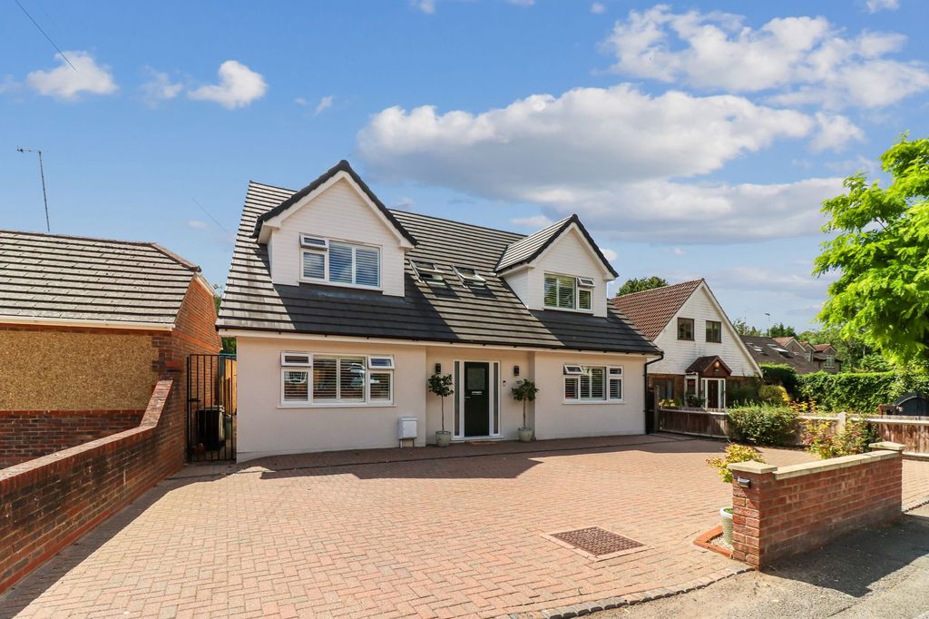 Property photo 1 of 35