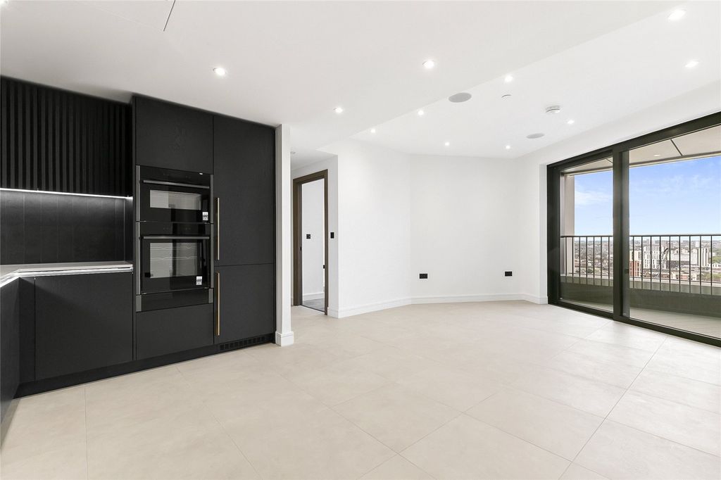 Property photo 3 of 12 Reception Room