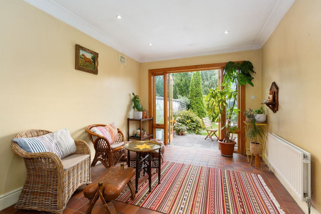 Property photo 3 of 19 Picture No. 06