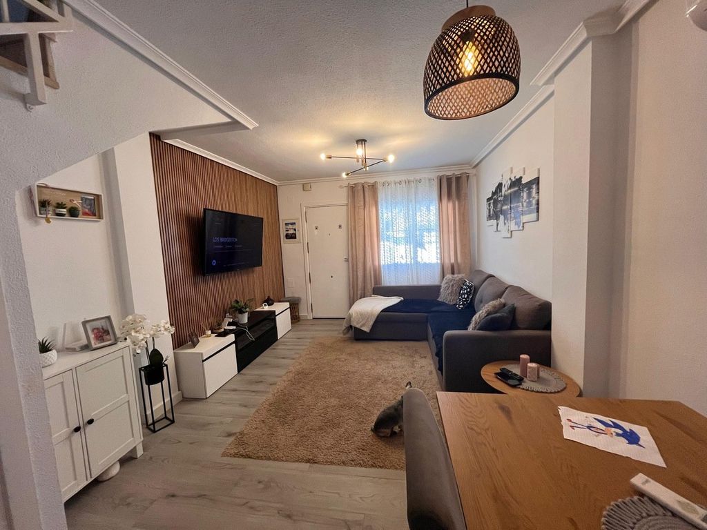 Property photo 3 of 11