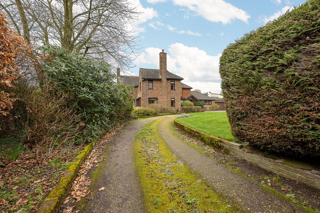 Property photo 1 of 49