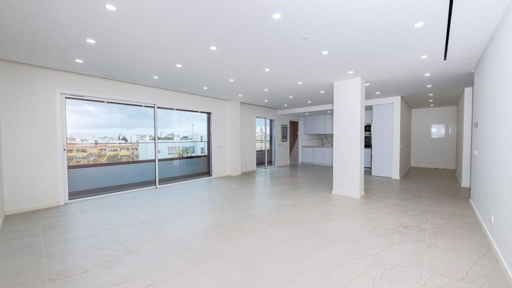 Property photo 1 of 19 3-Bedroom Apartment At Eriluc, Quarteira – Contract Assignment
