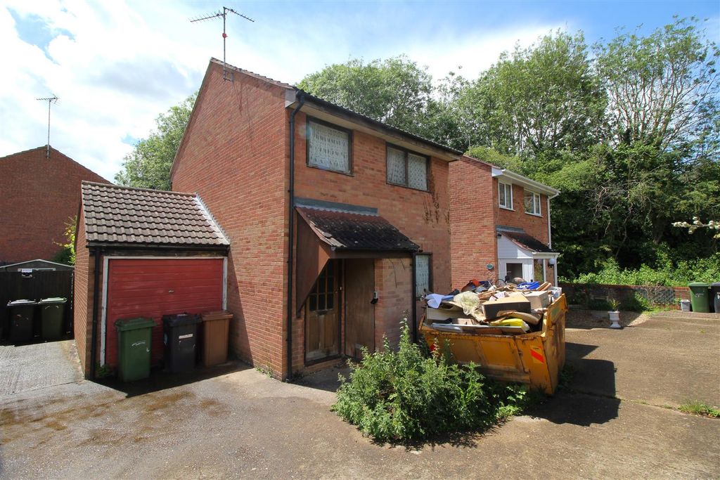 Property photo 1 of 9 Front .Jpg