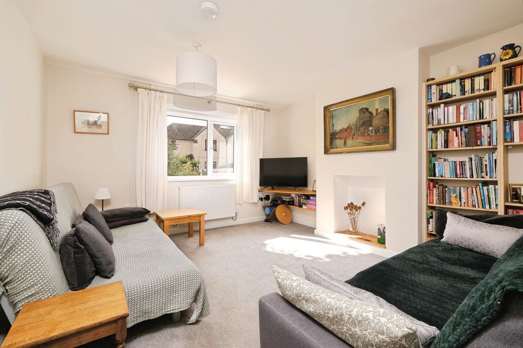 Property photo 3 of 21