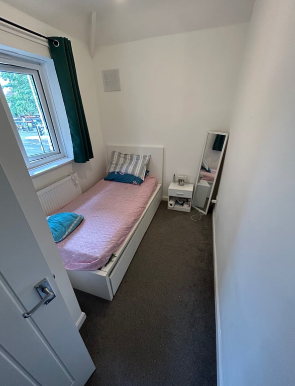 Property photo 1 of 1