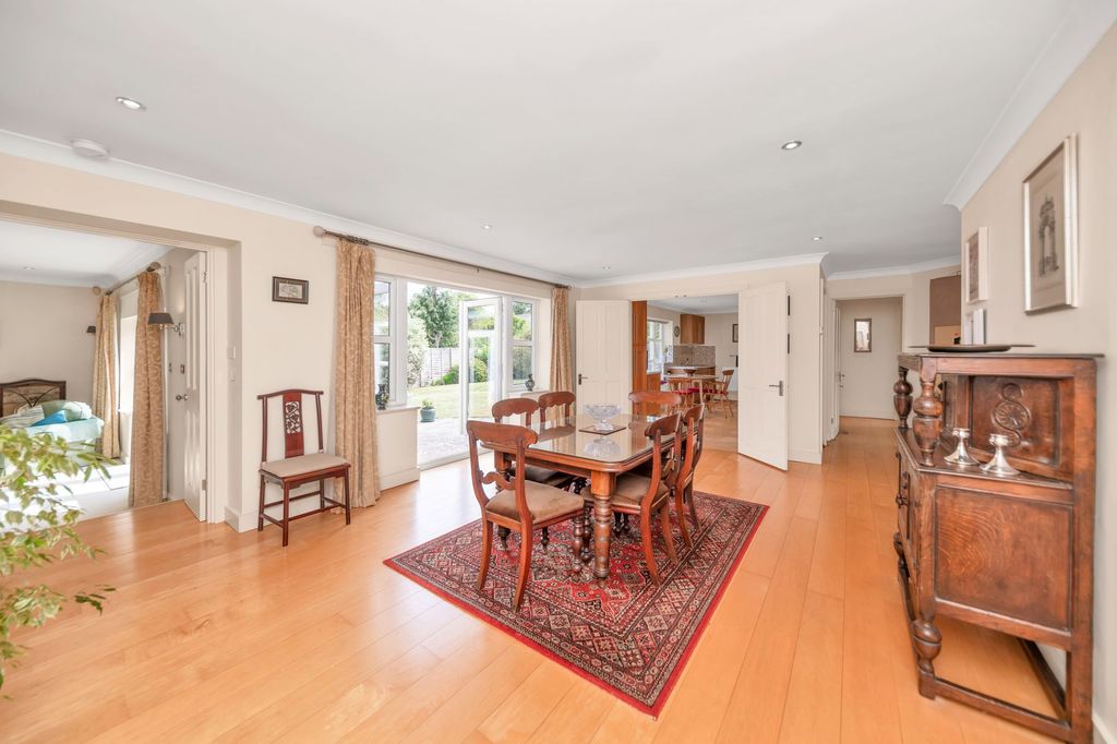 Property photo 1 of 21