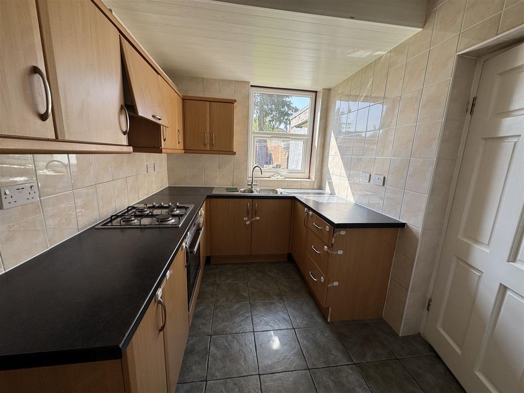 Property photo 1 of 7 N1H.Jpg