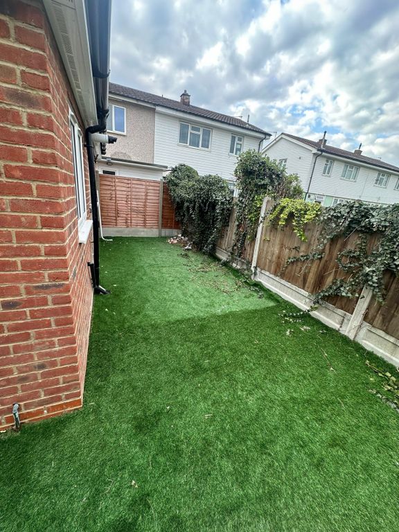 Property photo 3 of 8 Gallery