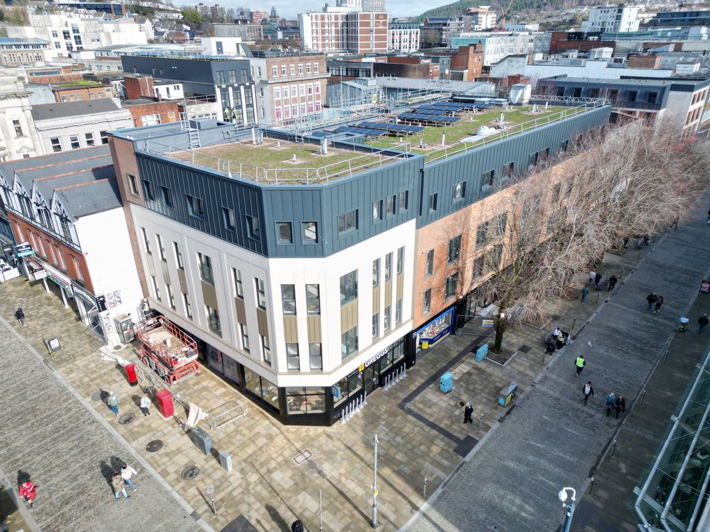 Property photo 1 of 2