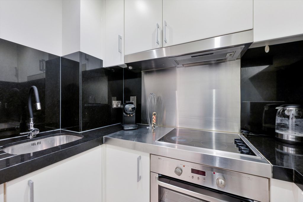 Property photo 2 of 16 Image