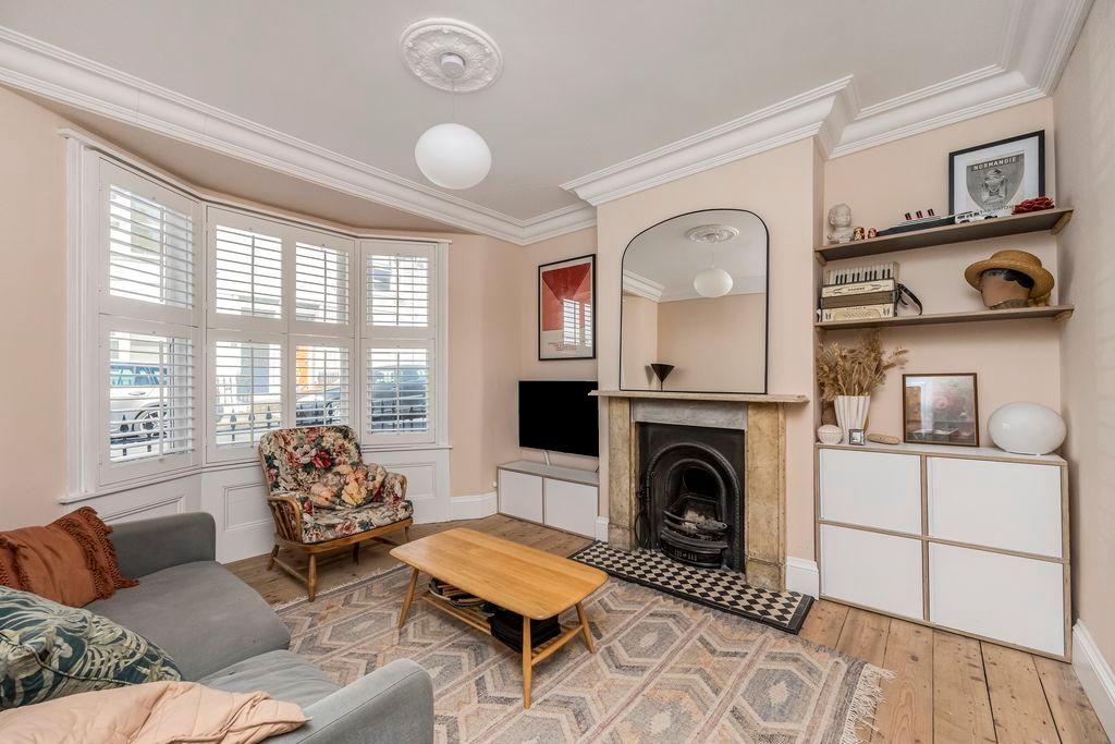 Property photo 3 of 18 Photo 12