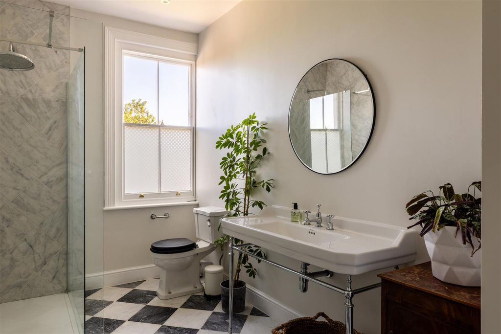 Additional image 26 of 5 bed detached house for saleCockshot Road, Reigate RH2
