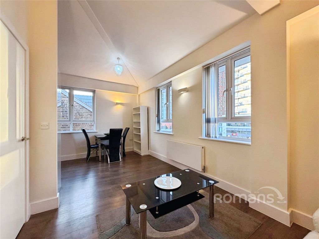 Property photo 2 of 9 Picture No. 03