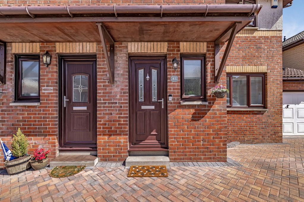 Property photo 3 of 37 04