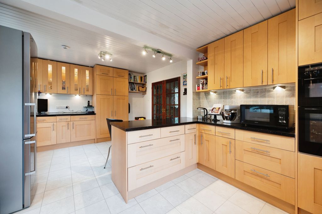 Property photo 3 of 18 Photography