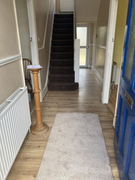 Property photo 3 of 17 Hallway