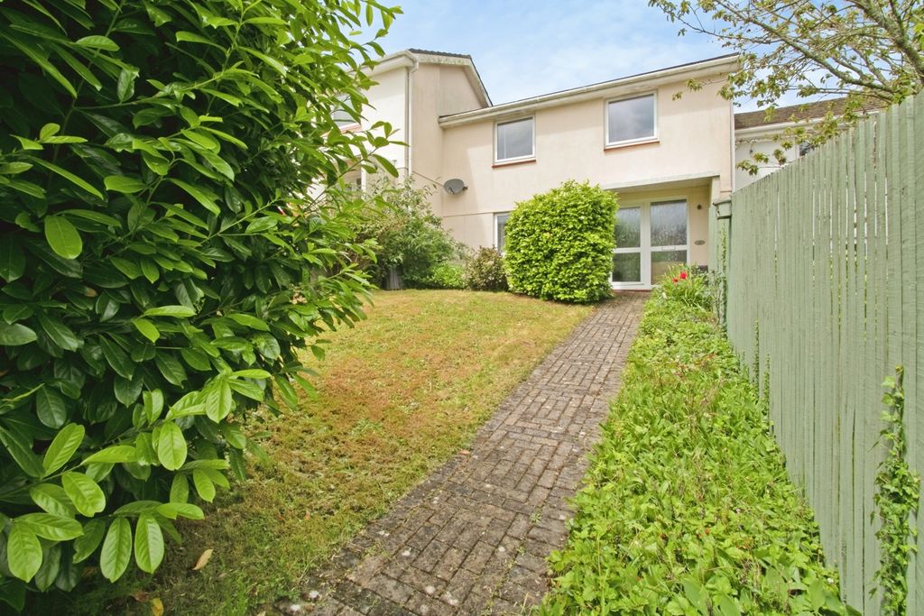 Property photo 1 of 15 Front